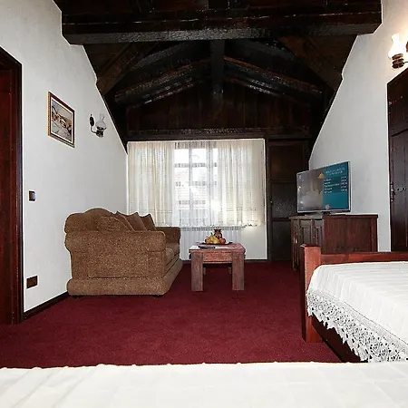 Hotel Family Makedonska Kruchma 3*