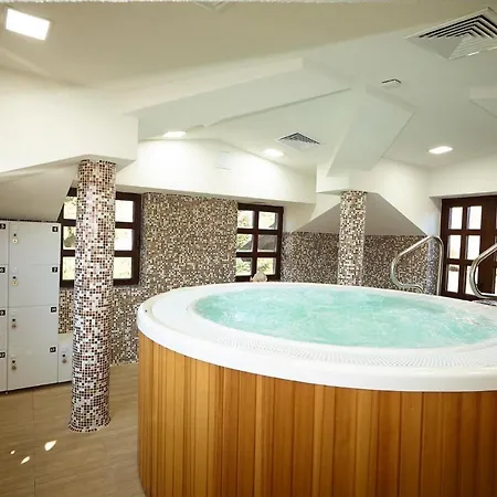 Hotel Family Makedonska Kruchma 3*