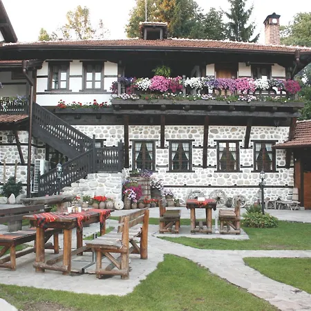 Hotel Family Makedonska Kruchma